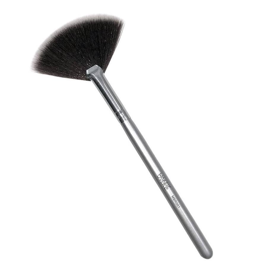 Lighting distribution brush from Make Over 22 - MBR001