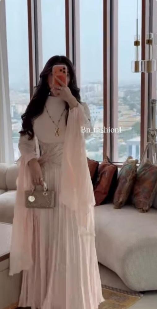 فساتين سهرة