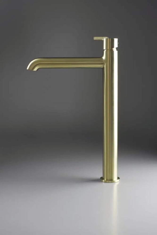 خلاط مغسلة ذهبي مطفي SILIA Washbasin tap tal brushed gold DEANTE