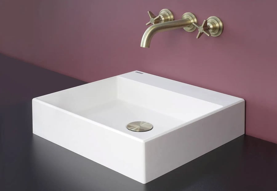 خلاط مغسلة جداري TEMISTO Washbasin tap, concealed brushed goldDEANTE