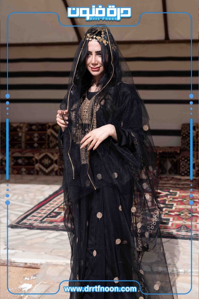 مسرح هاشمي أسود بنقشة جنوبيه