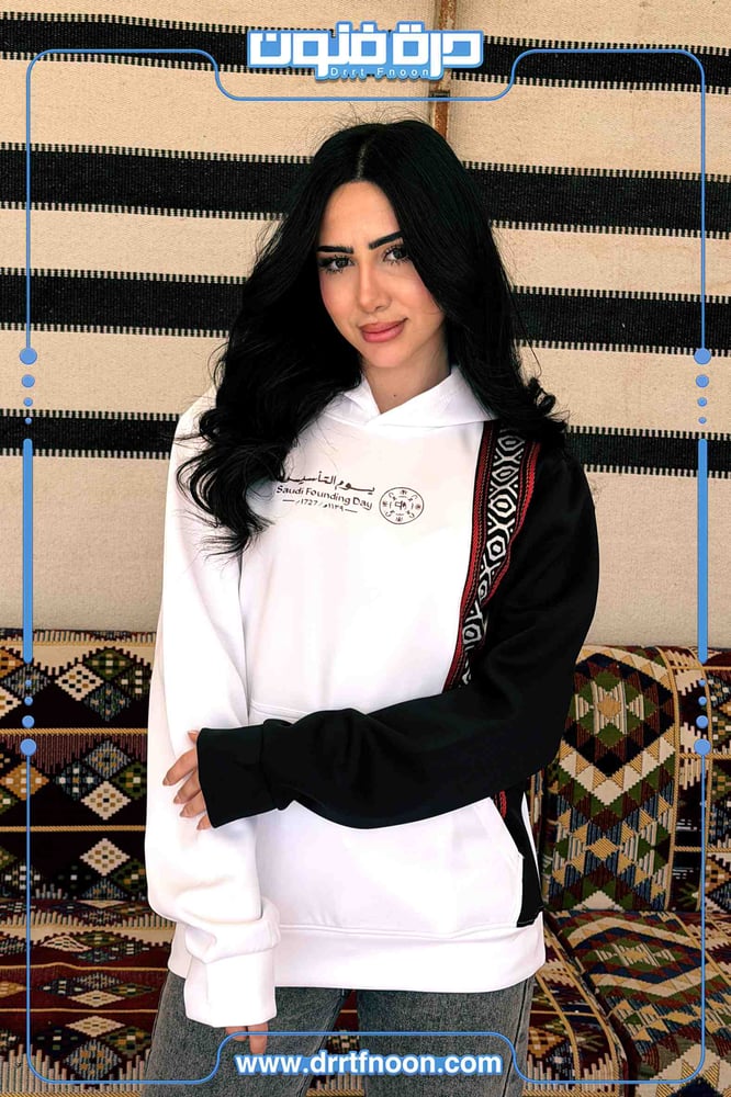 بلوفر التأسيس بنقش السدو ( نسائي )