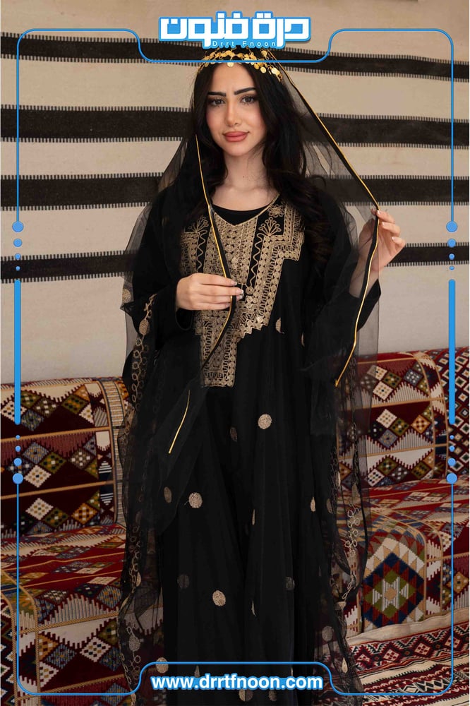 مسرح هاشمي أسود بنقشة جنوبيه