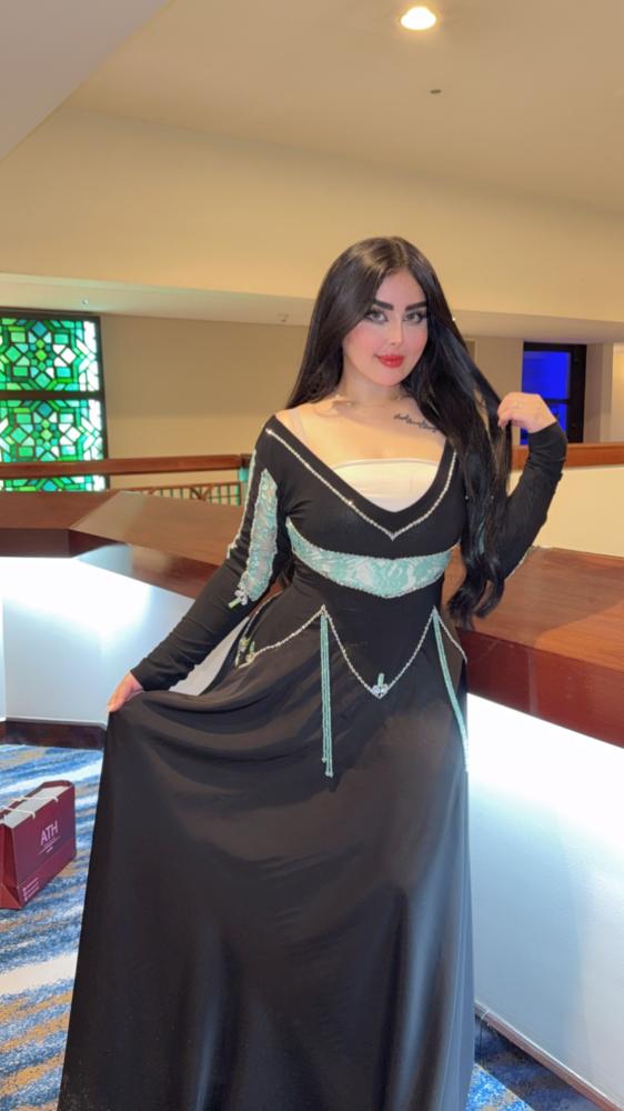 فستان  كلوش أسود تيفاني