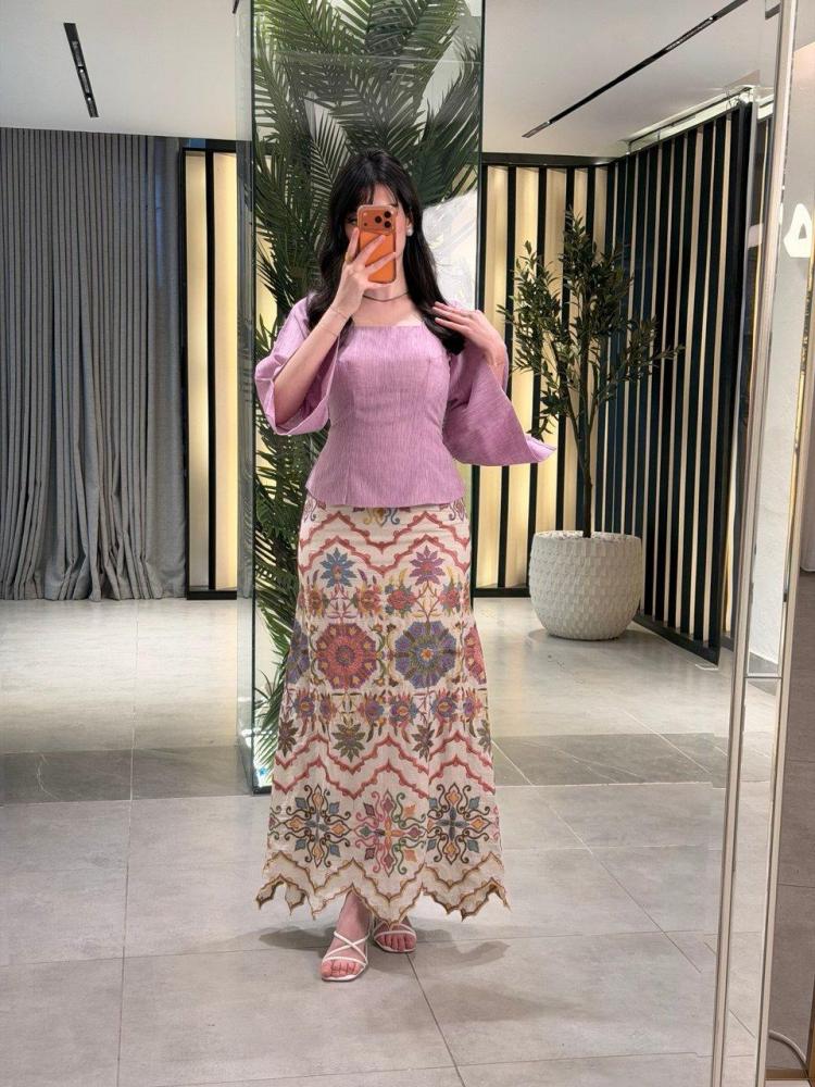 طقم عيد قطعتين تنورة