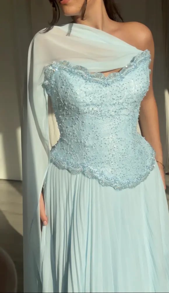 فستان سهرة شك مع شال