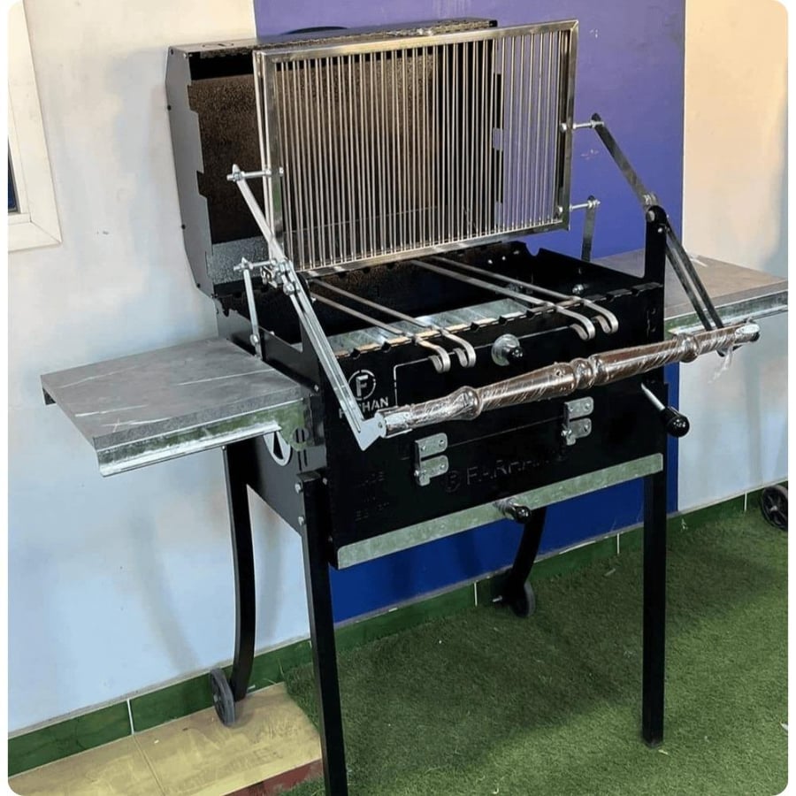 Galvanize grill fifth generation with lid 40×60 cm, movable coal house, and wheels that make transportation easier