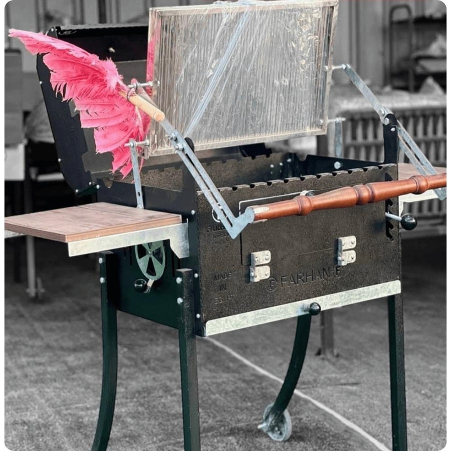 Galvanize grill fifth generation with lid 40×60 cm, movable coal house, and wheels that make transportation easier