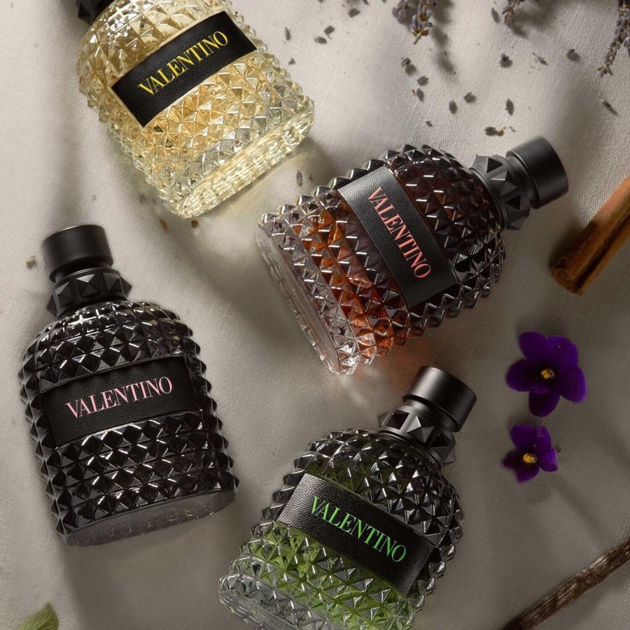 عطر فالنتينو أومو بورن إن روما يلو دريم أو دو تواليت للرجال 50مل