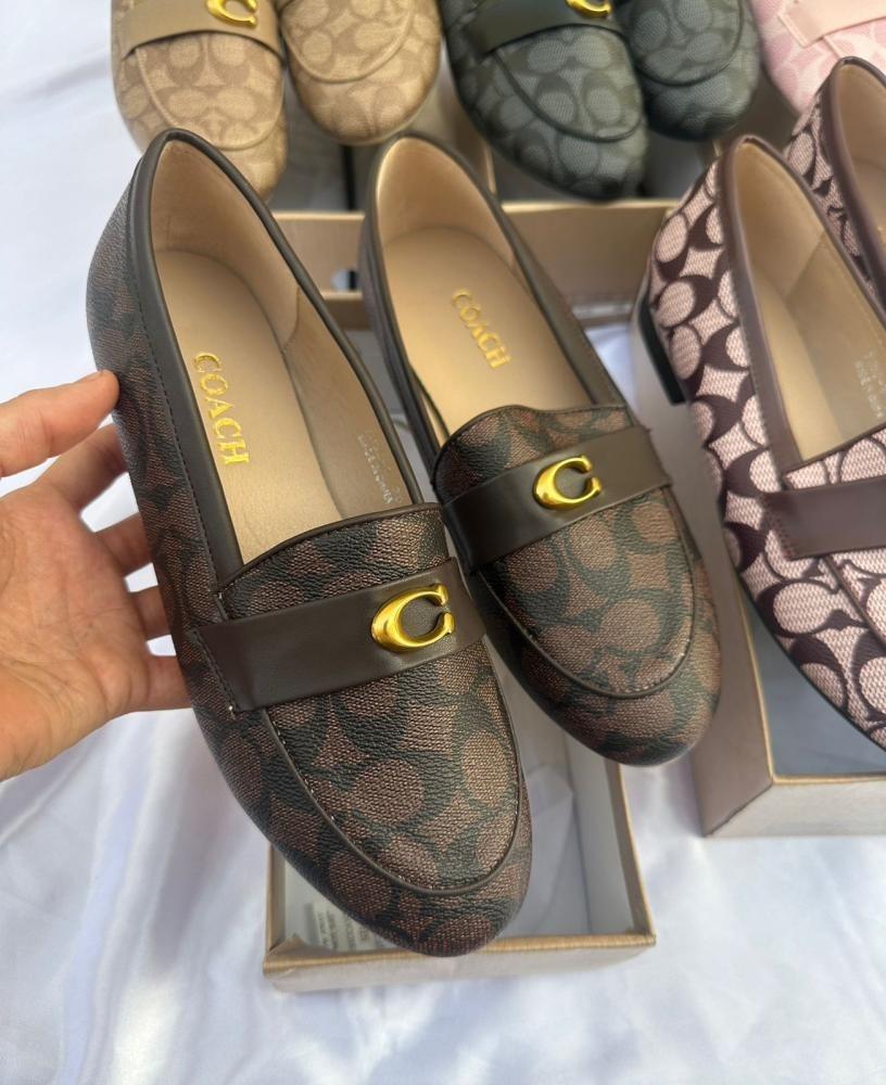 شوز COACH منقوش