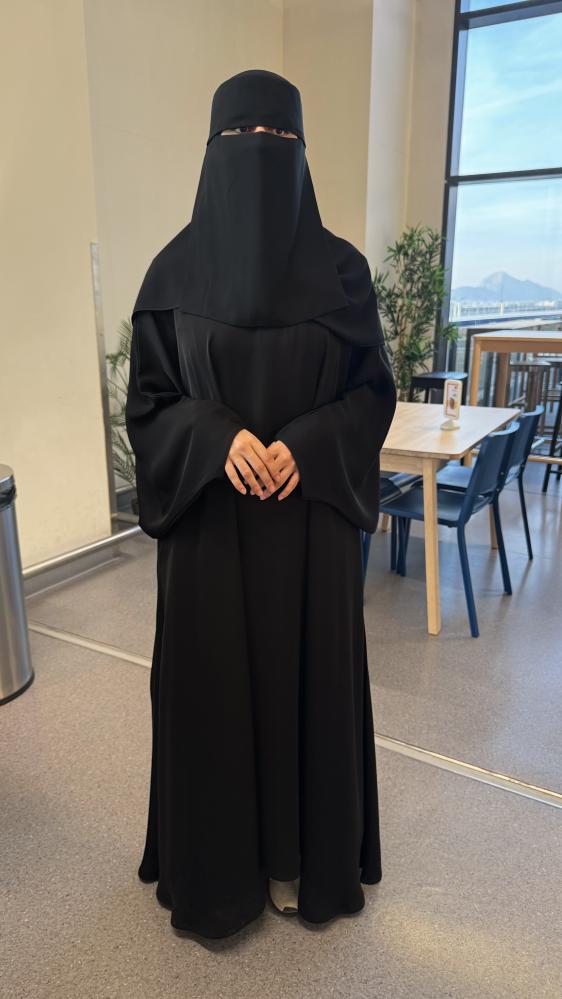 عباية الشموخ نصف فراشة