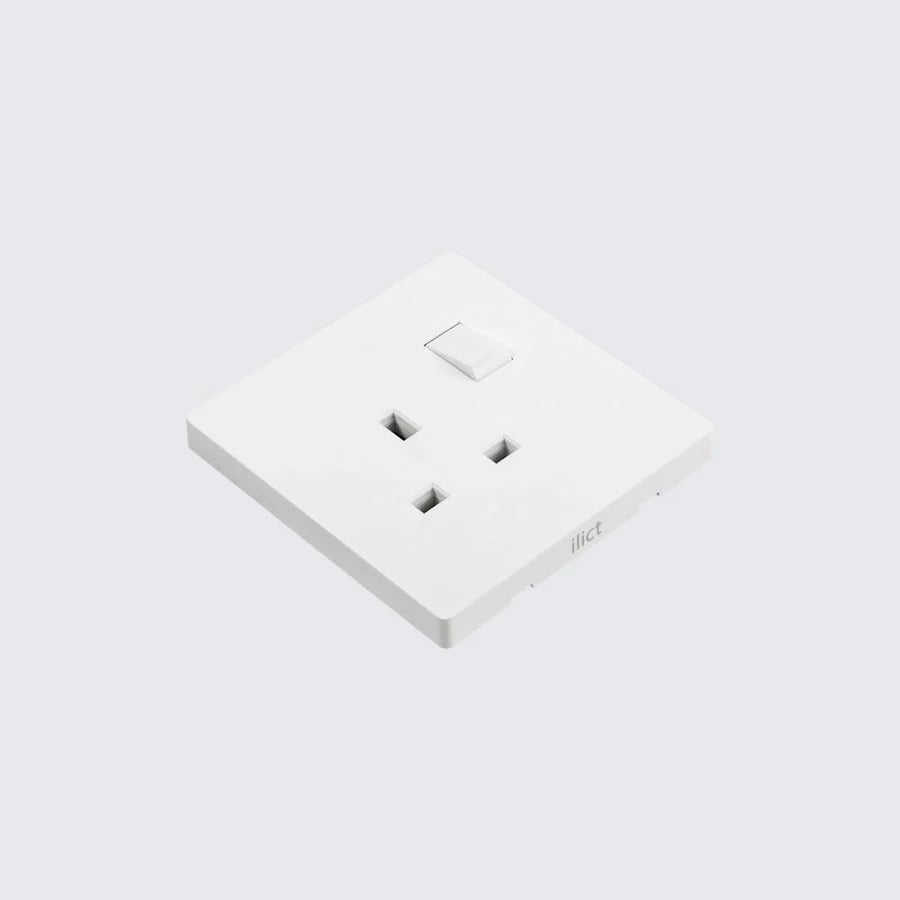 Triple socket (plug) 13 ampere