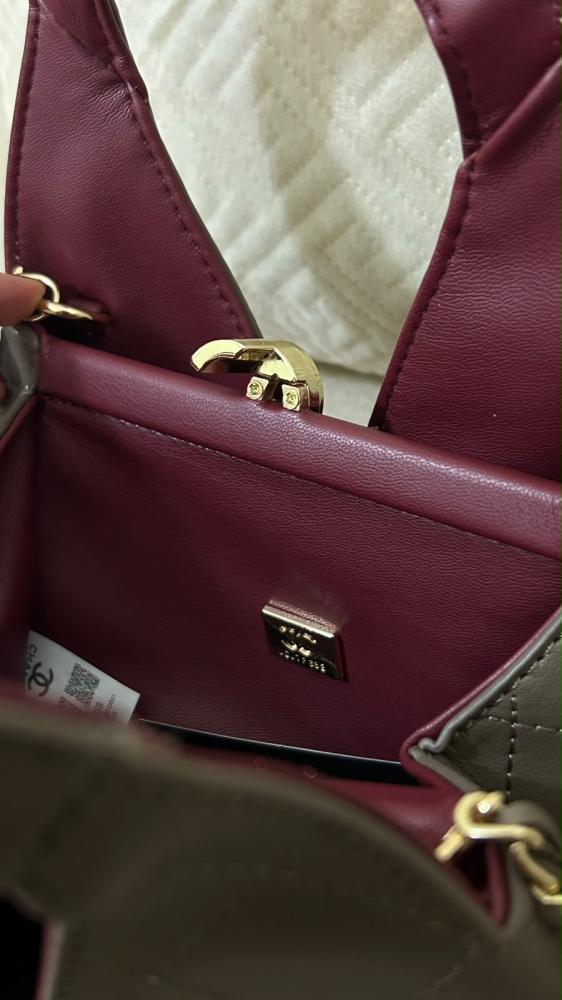 Tote, Calfskin & gold-tone