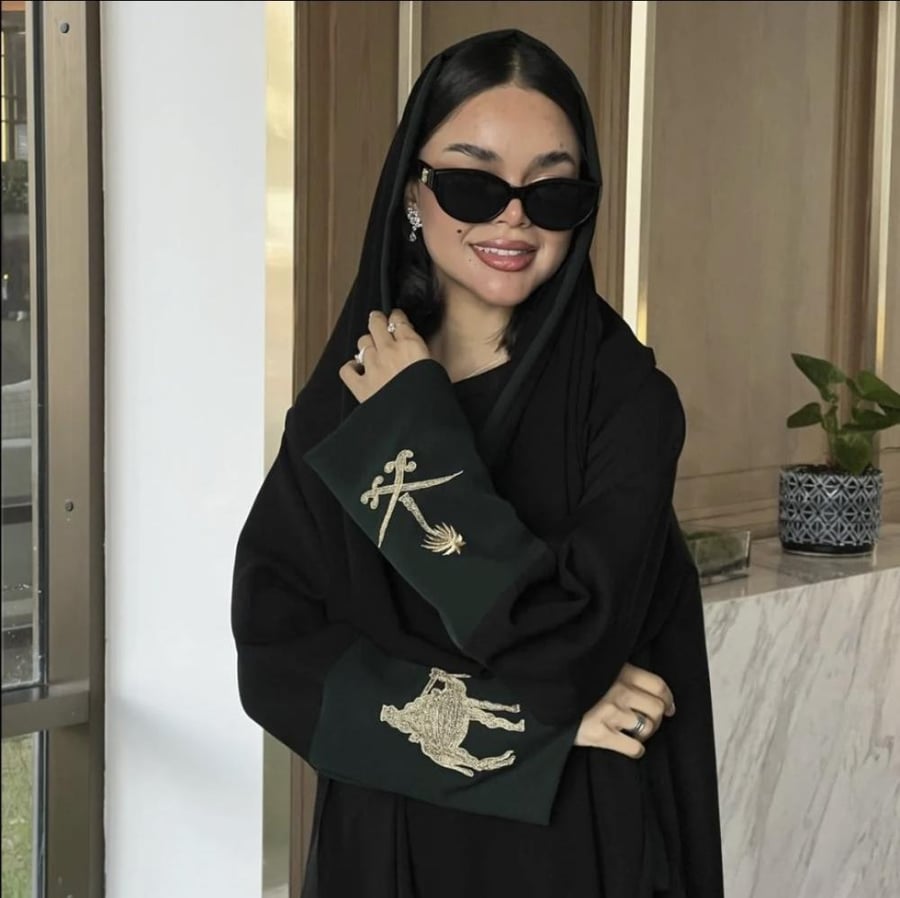 عبايه اليوم الوطني