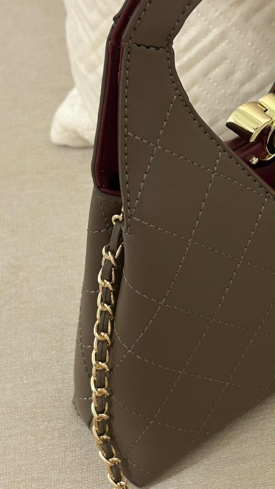 Tote, Calfskin & gold-tone