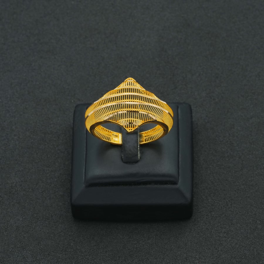 21-karat gold ring (R7283)
