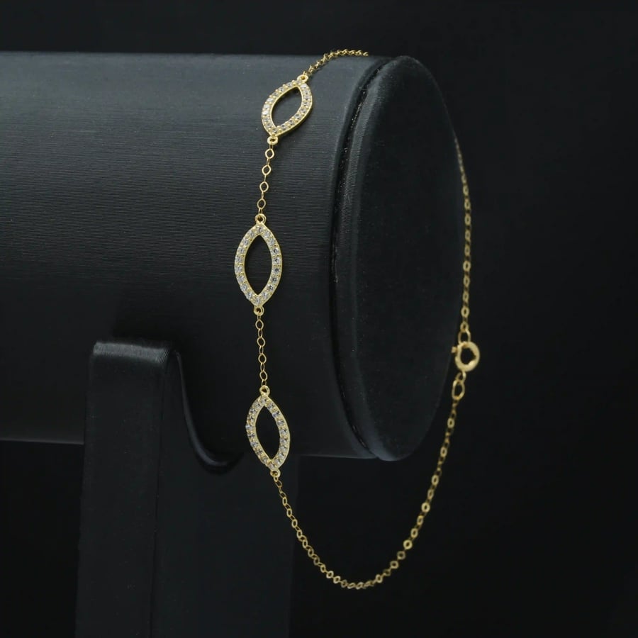 Gold bracelet (B8809)