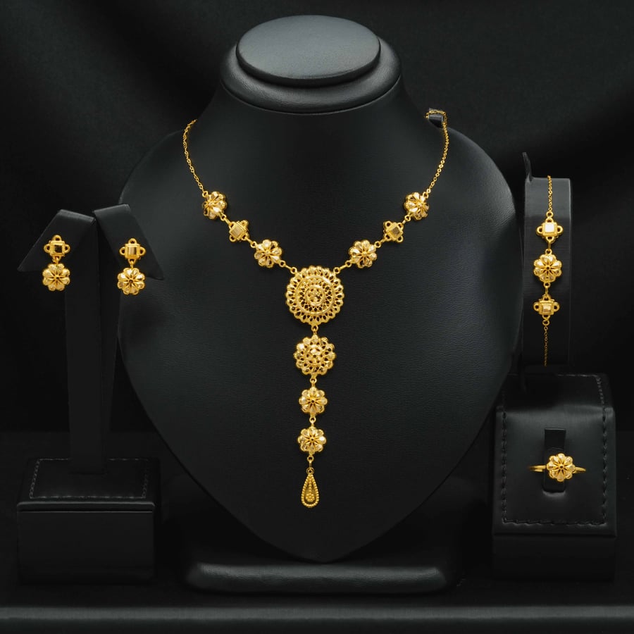 Jaber 21 karat gold chair set (S8154)