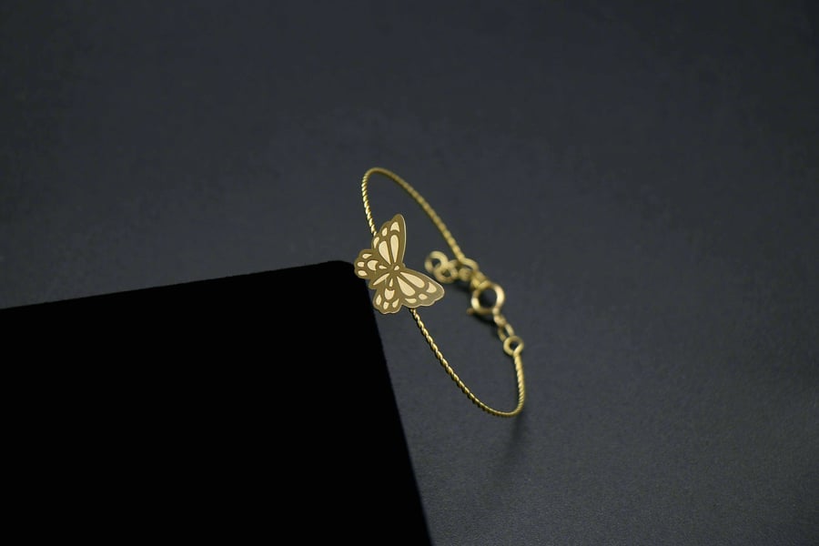 سوارة اطفال ذهب عيار ١٨