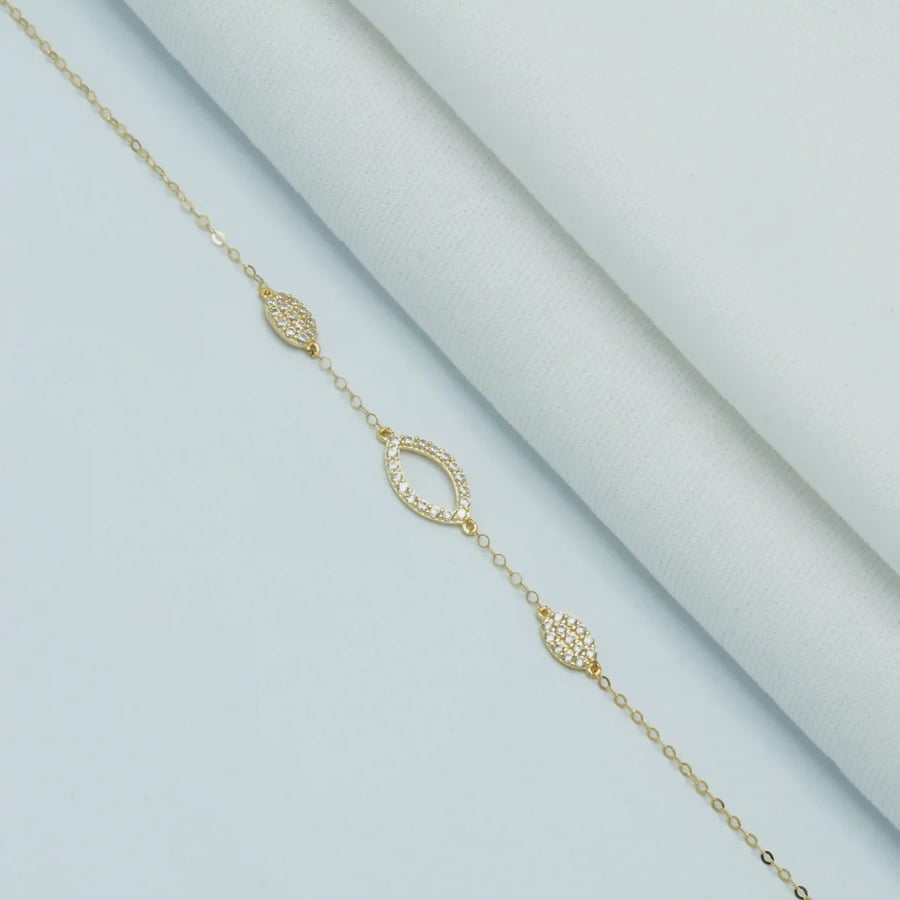 Gold bracelet (B8786)