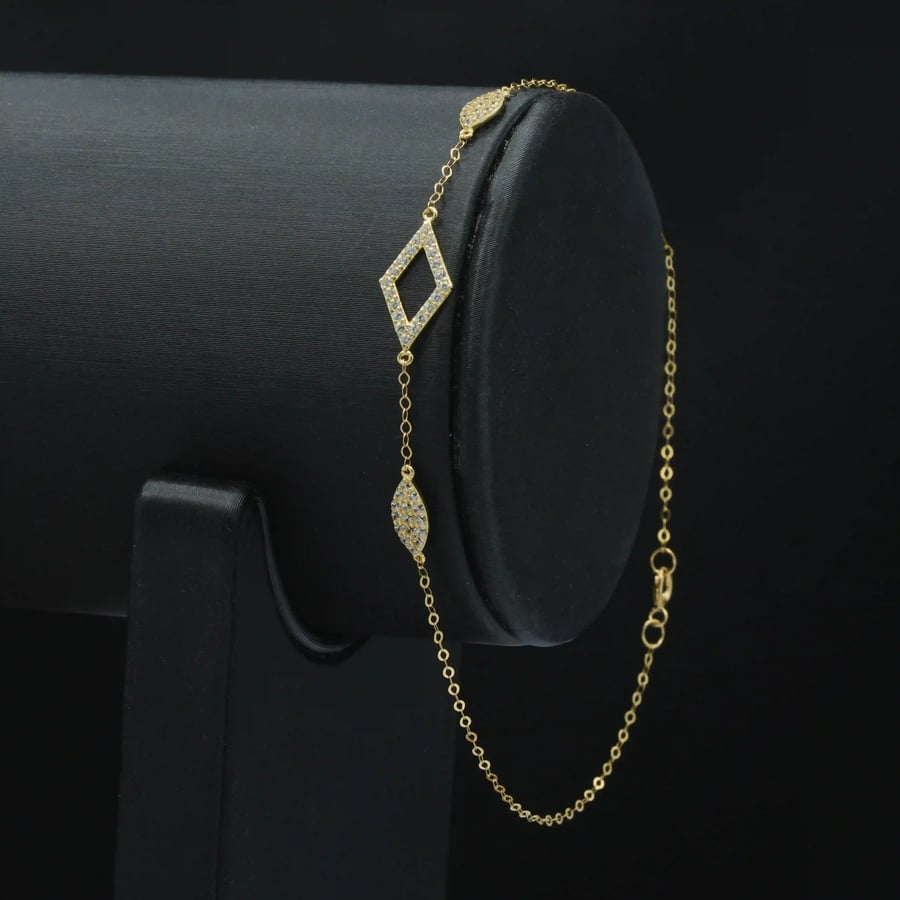Gold bracelet (B8783)