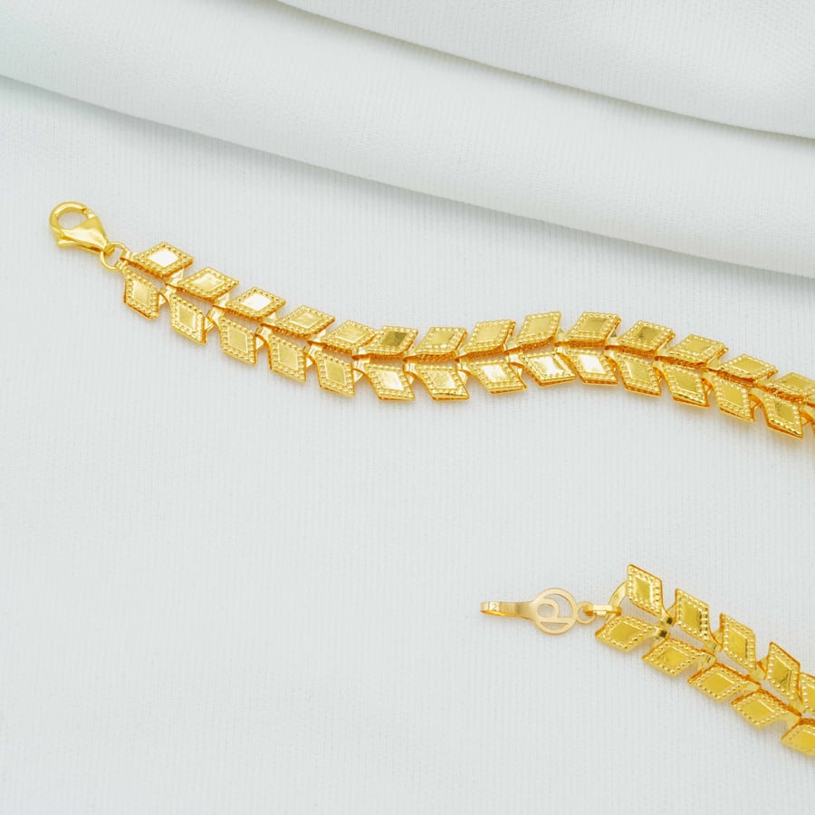 21-karat gold bracelet (B7779)