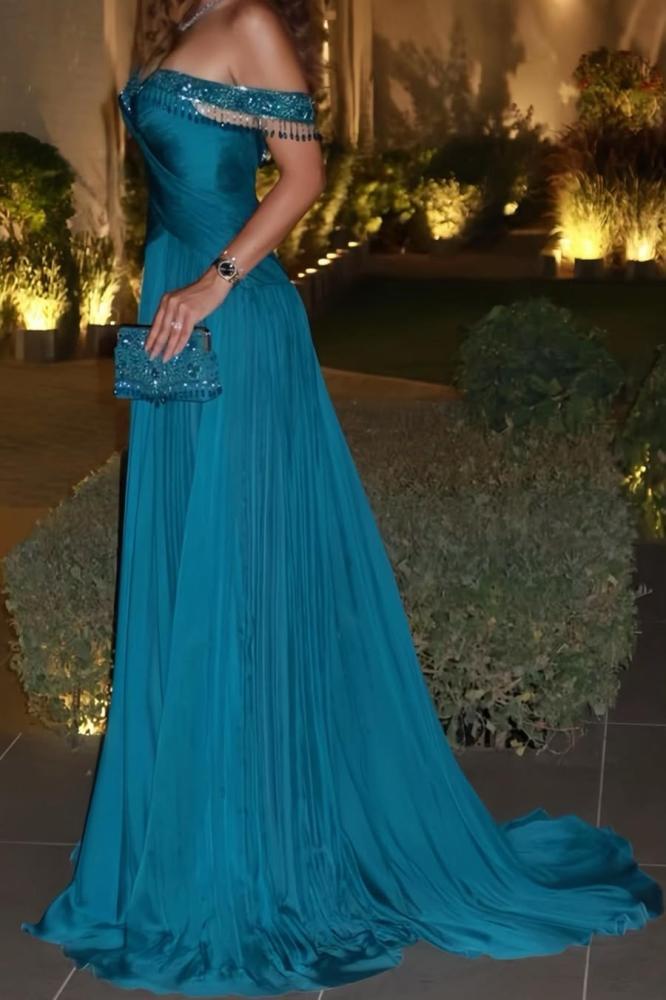 فستان سهرة كحلي