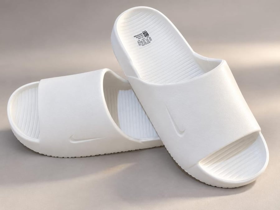 سليبر ماركة Nike لون ابيض