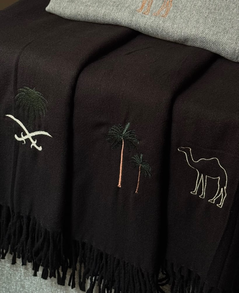 Winter shawl embroidery (Heritage collection)