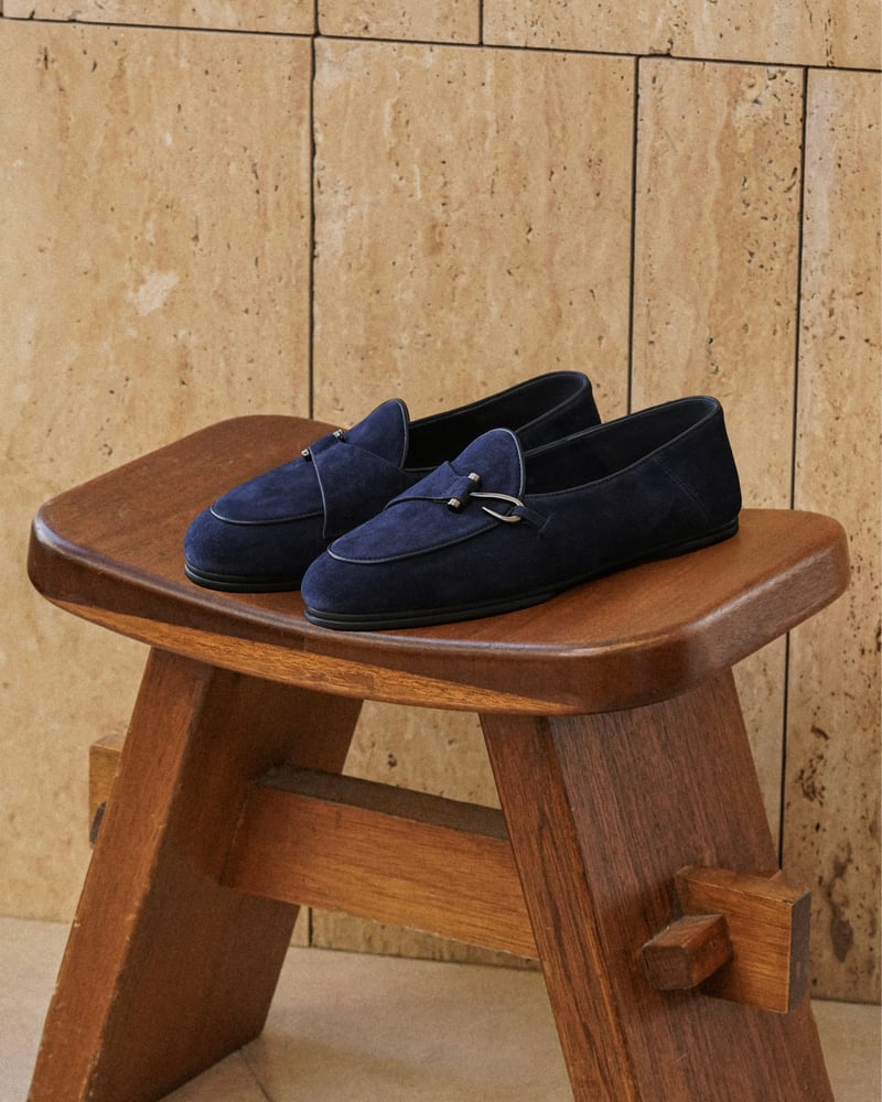 Classic Flat — Navy (Unisex)