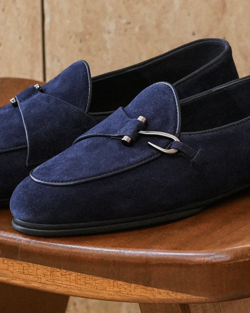 Classic Flat — Navy (Unisex)
