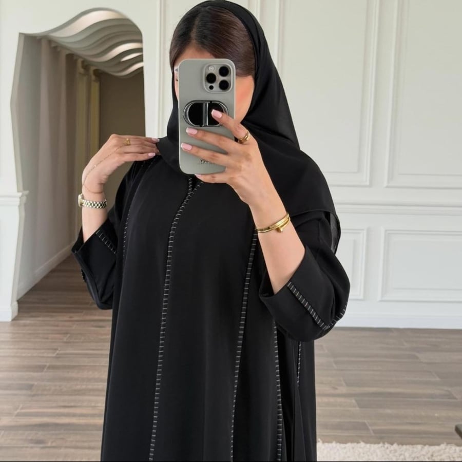 عباية كلاسيك كوبرا المقلّمة
