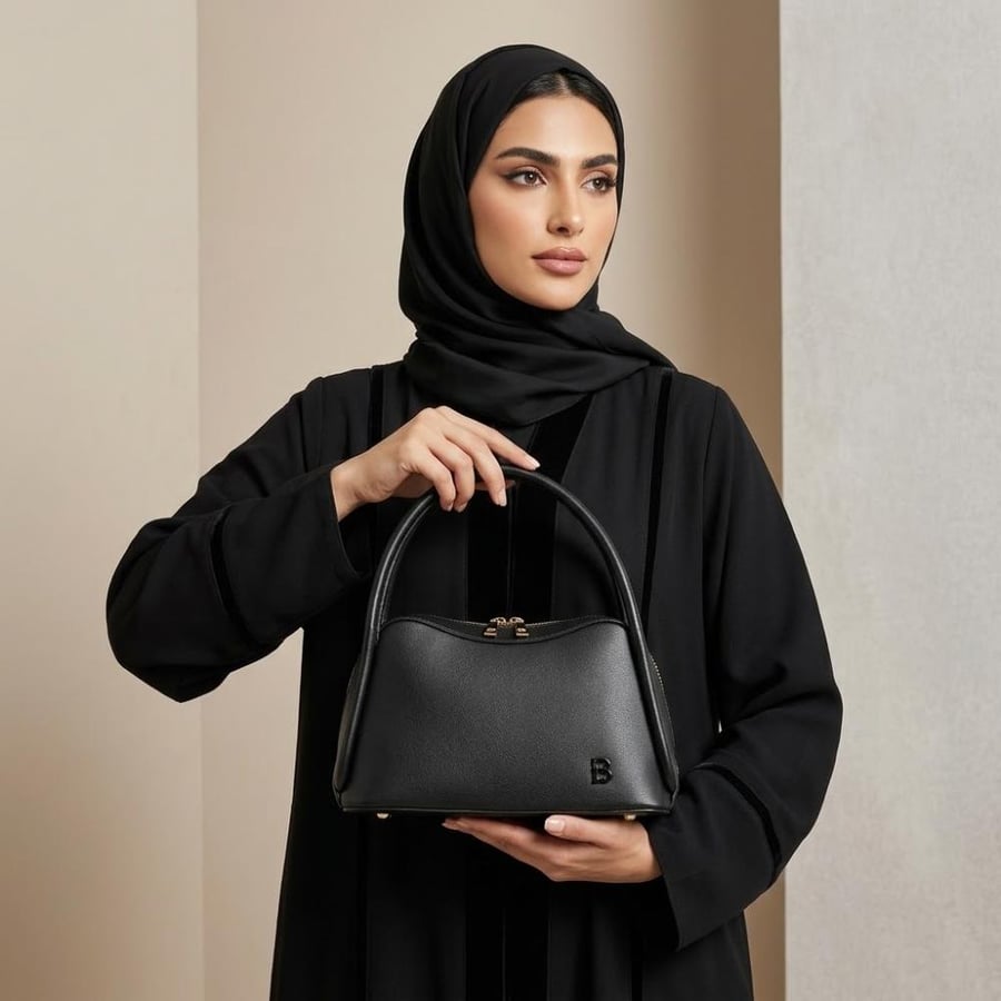 شنطة يد نسائية زرشي بتصميم الانحناءة الكلاسيكية