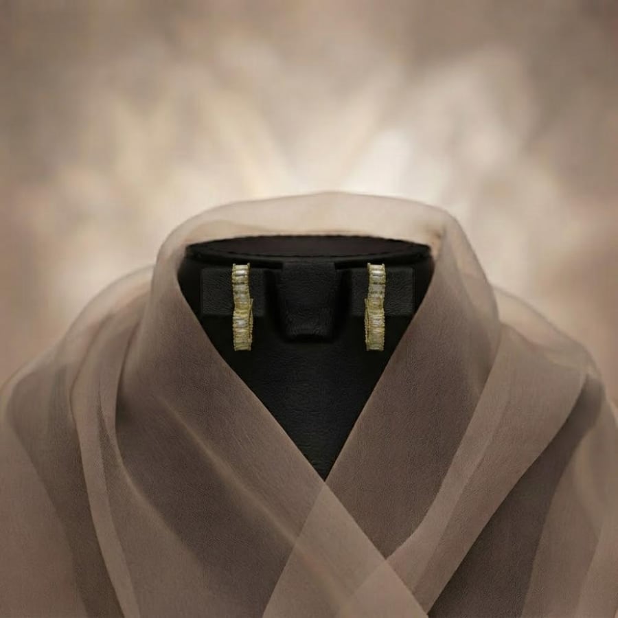 حلق زركون بتصميم الأعمدة المتلألئة