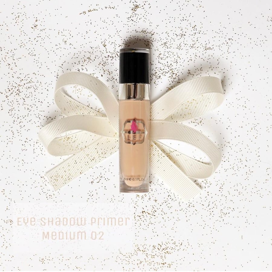 Eye Primer for fixing eyeshadow - 02 Medium