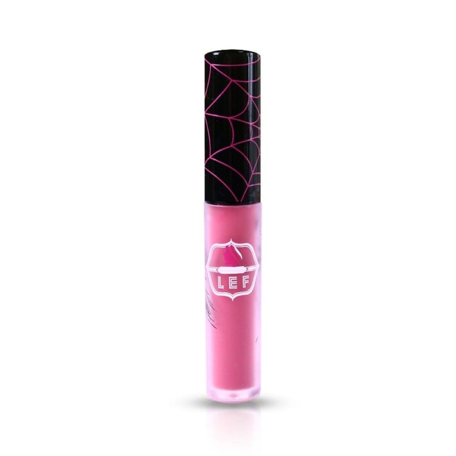 Red liquid lipstick with velvety matte texture that lasts for 8 hours