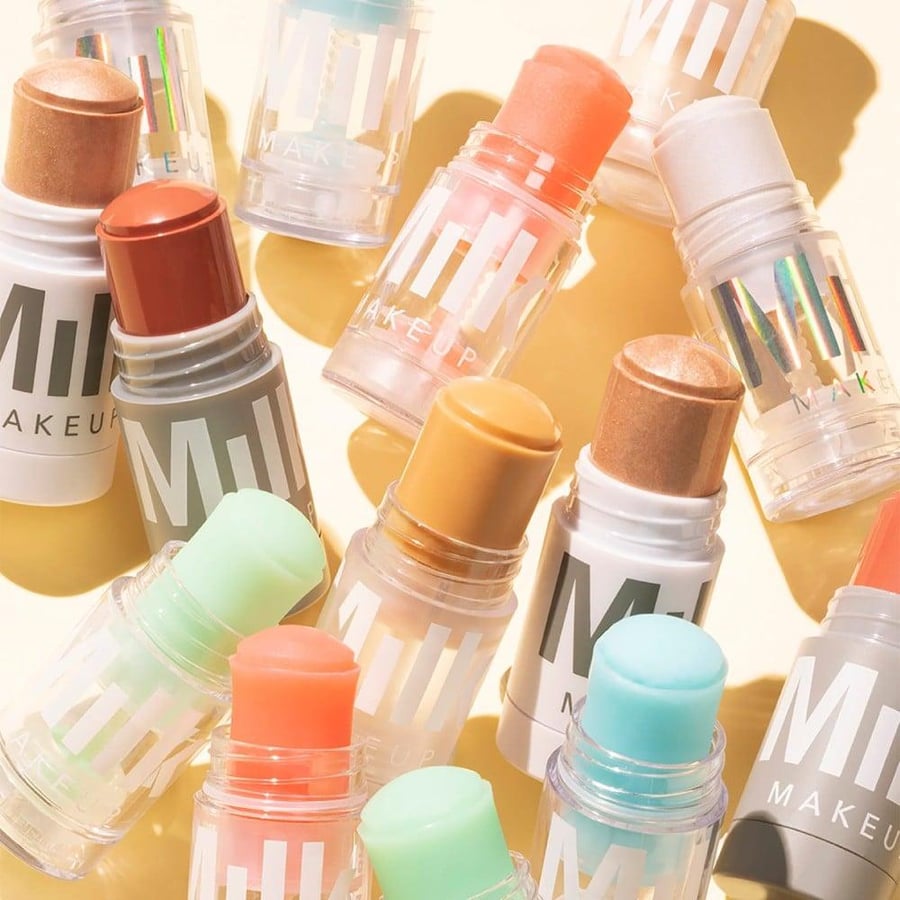 Makeup milk, blush, lips + check rally 6 grams
