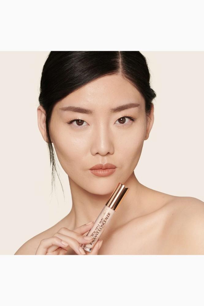 Charlotte Tilbury Magic Skin Radiance Degree 2.5 Fair, 7.2 ml