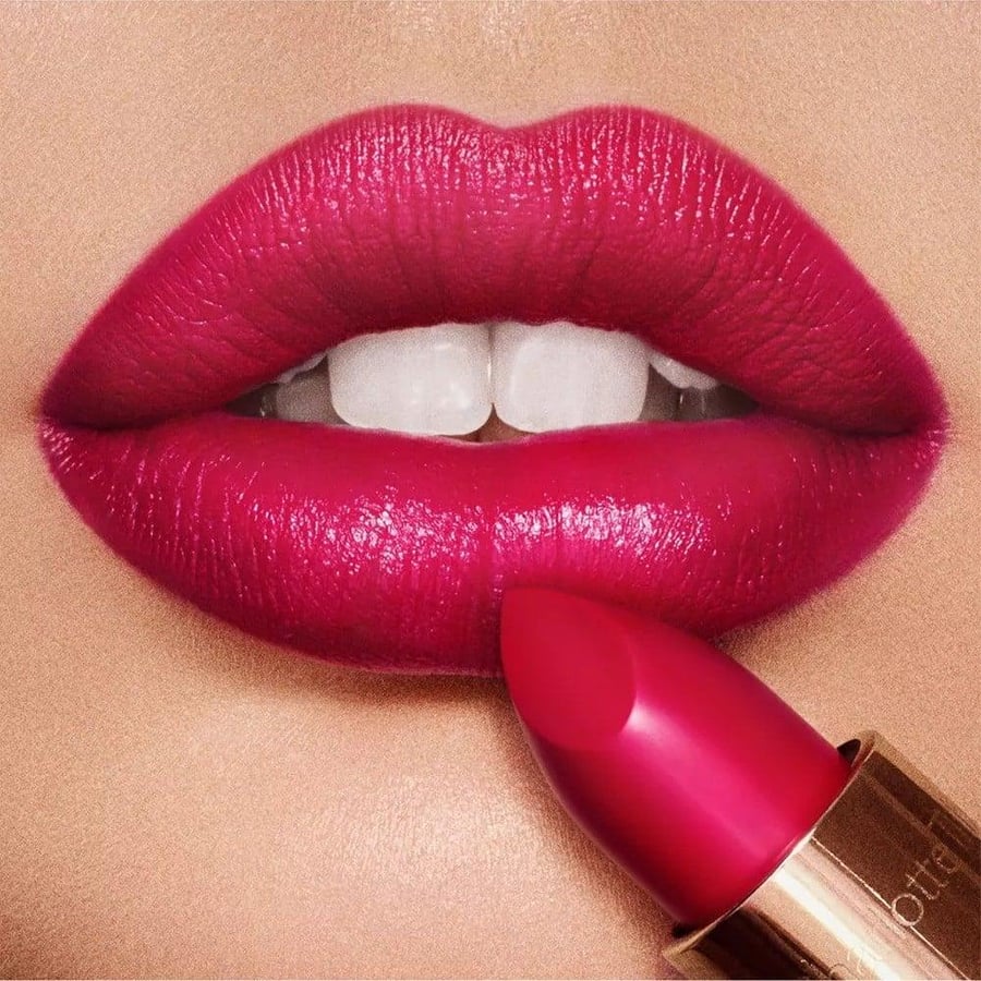 Charlotte Tilbury lipstick Kissing Velvet Underworld 3.5 grams