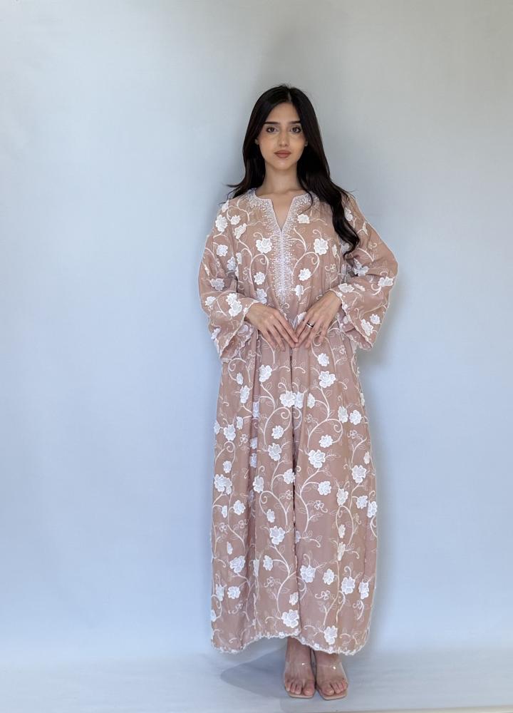 Cotton dress decorated with crystal, prominent rose embroidery