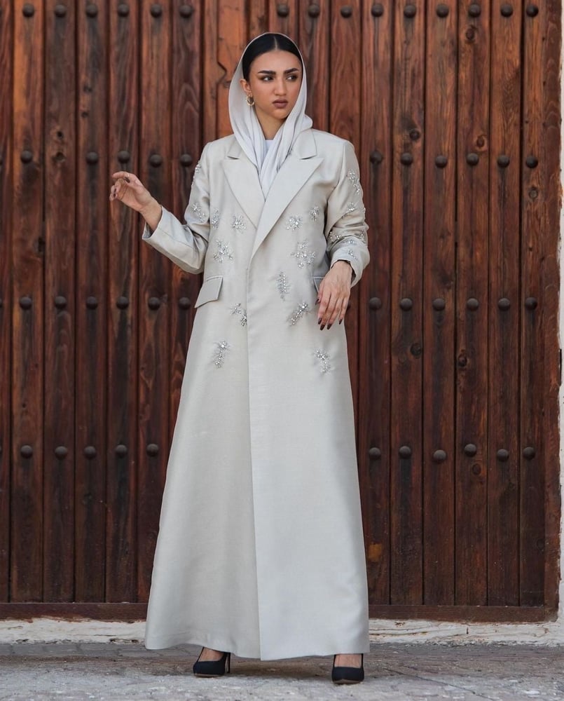 عباية بليزر رمادي