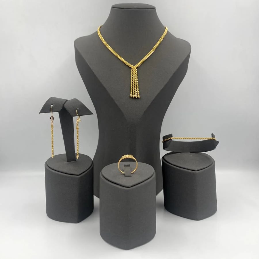 Gold jewelry set 21 karat weight 12 grams