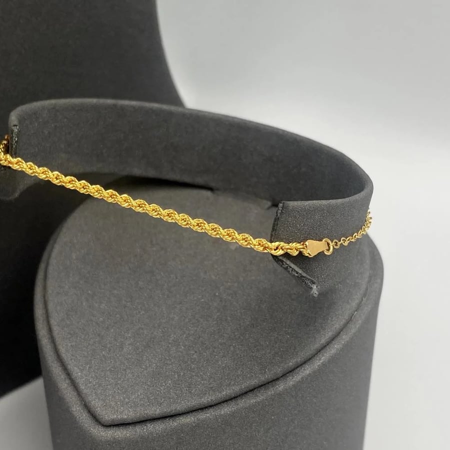 Gold jewelry set 21 karat weight 12 grams
