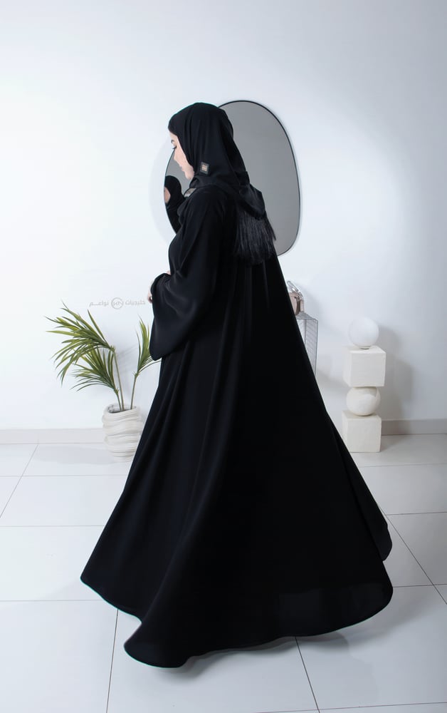 عبايات السحاب