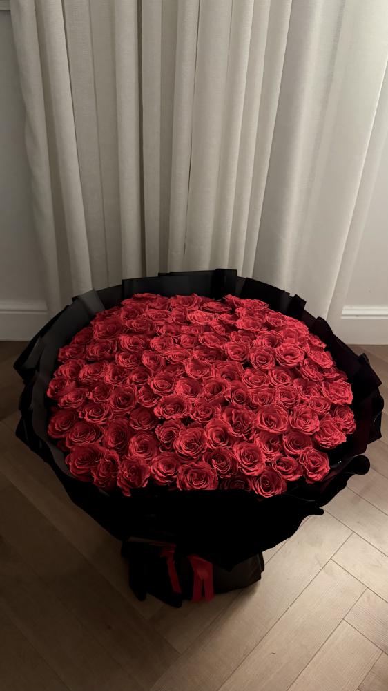 100Pieces of Red rose