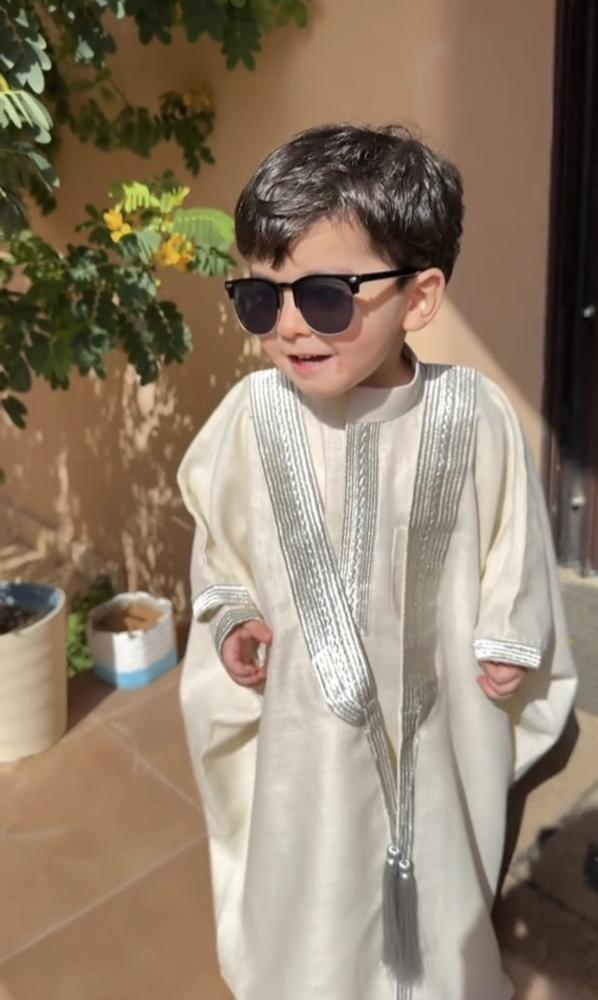 دقلة بالاسم