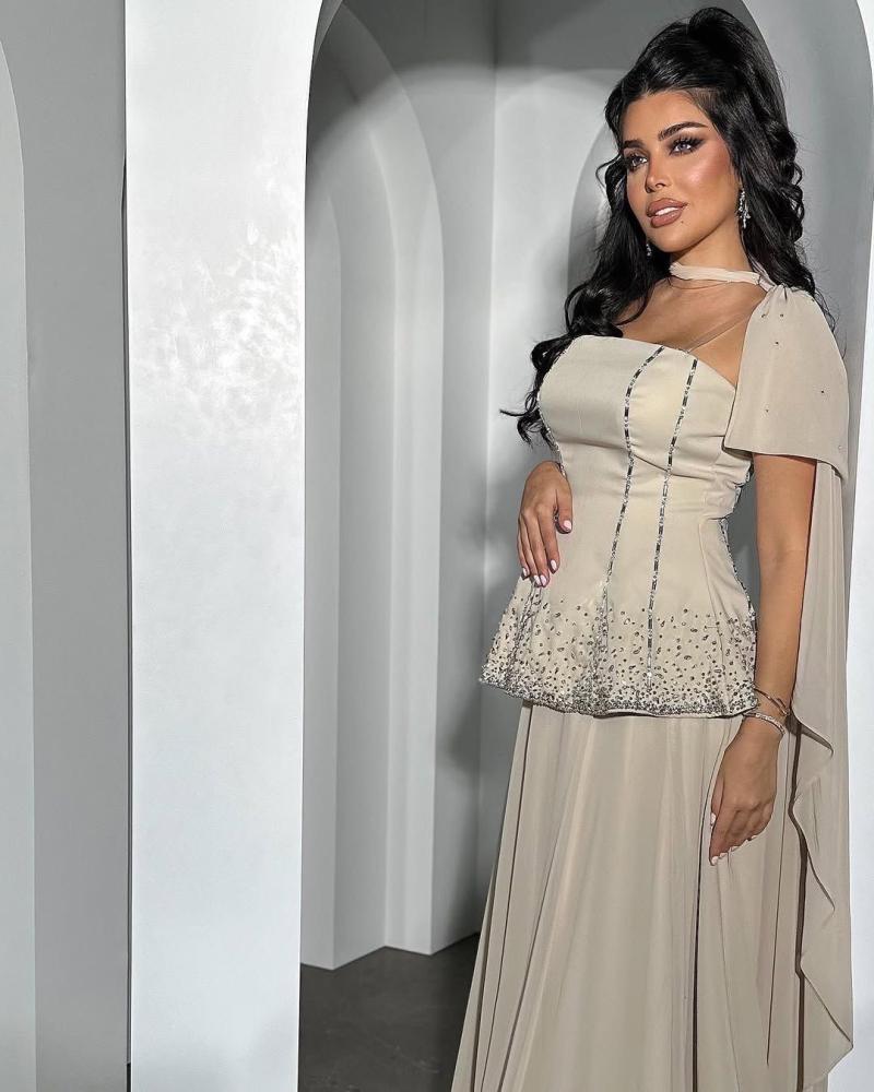 فستان كلاسيكي