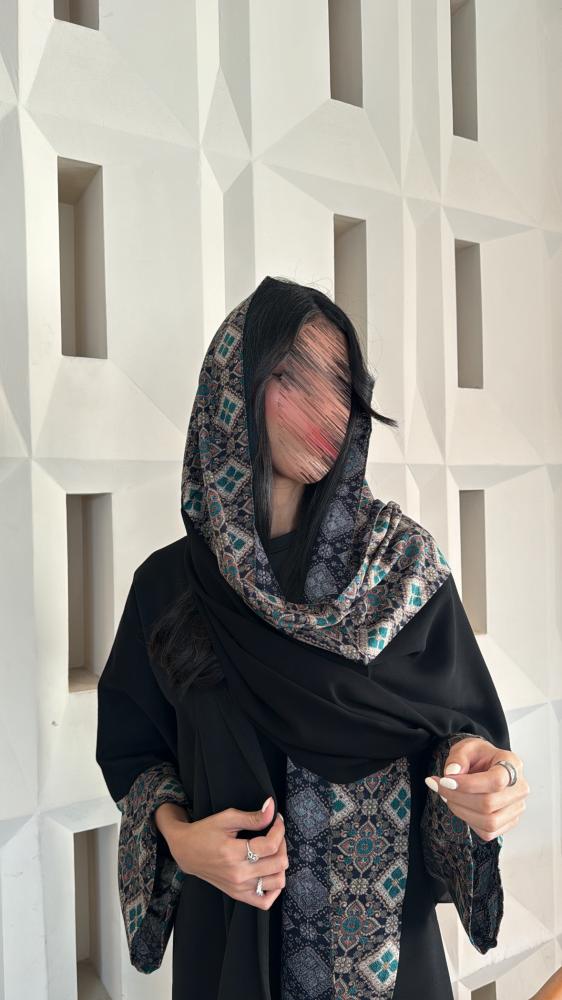 044 عباية رحاب