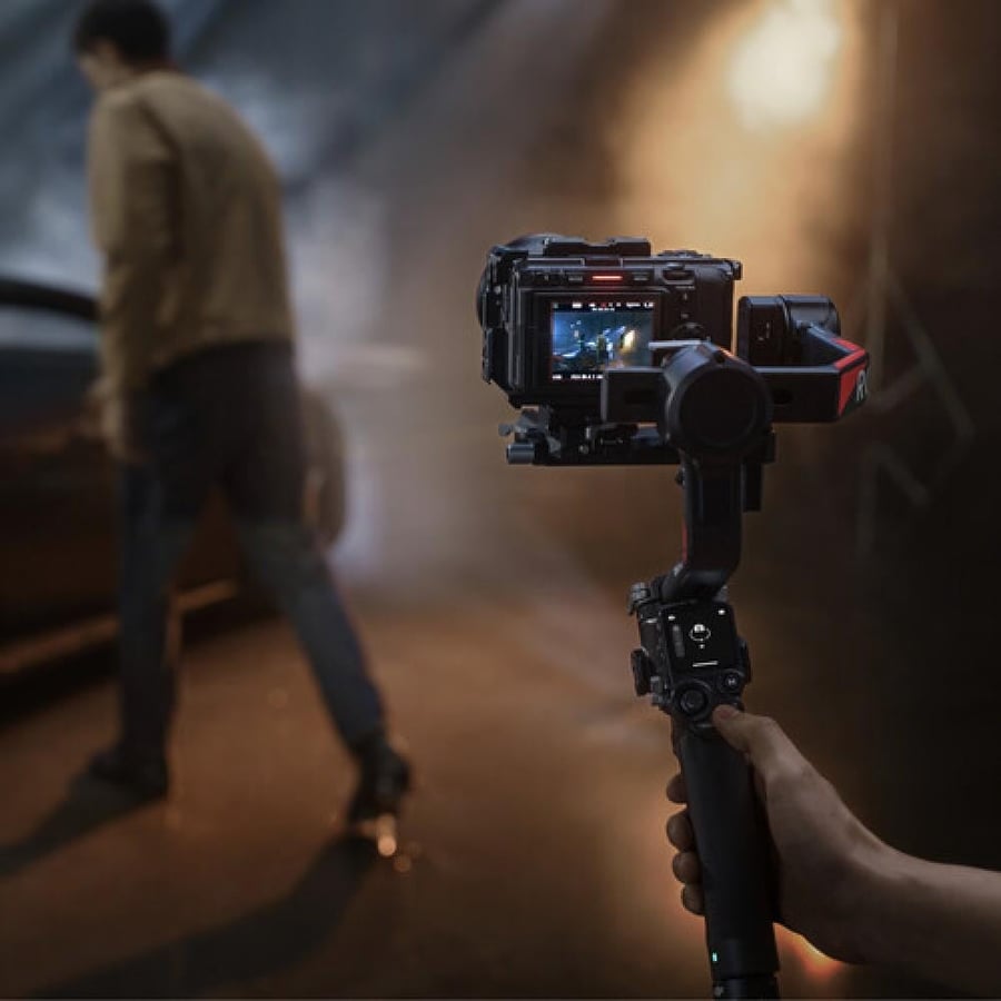 DJI RS 4 PRO Combo Gimbal Stabilizer