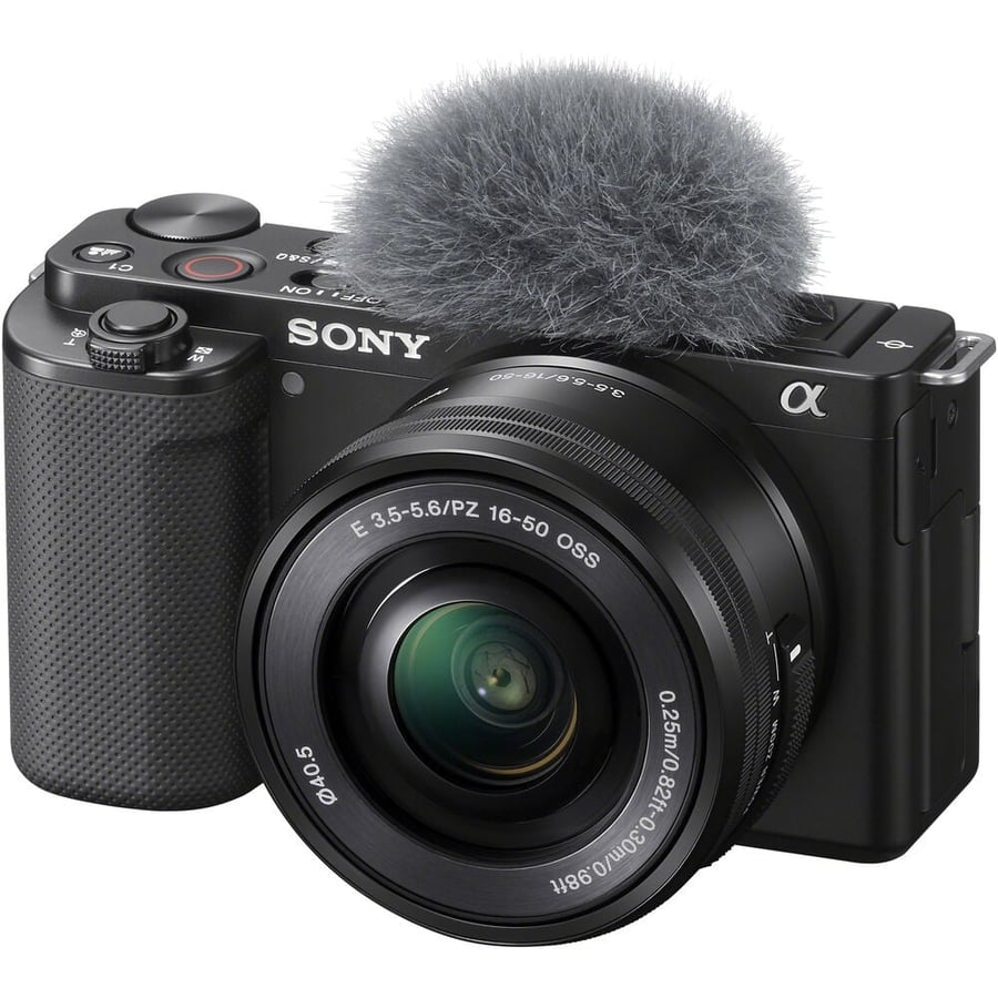 طقم كاميرا سوني ZV-E10 مع عدسة 16-50mm وقبضة تصوير ومايك لاسلكي وذاكرة 32GB